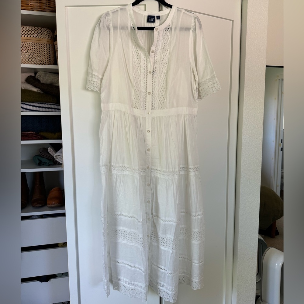Gap cotton dress with lace